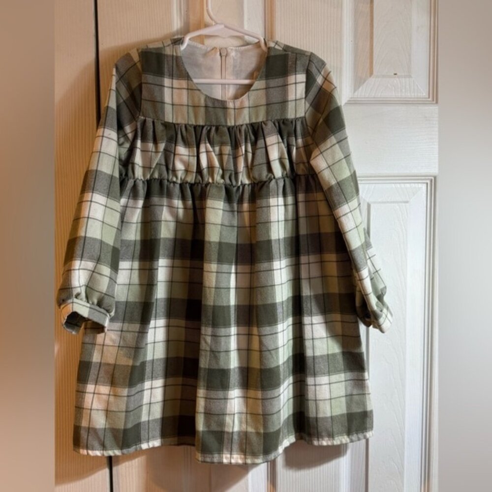 Stylish Kids Plaid Dress in Green and White